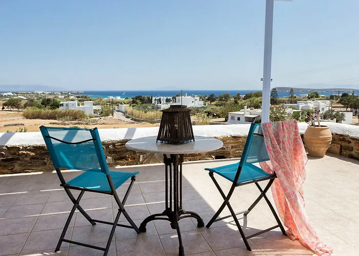 Crystal I Chrisi Akti (Paros)