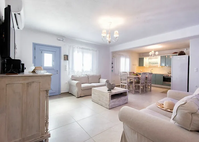 Crystal I * Chrisi Akti (Paros)