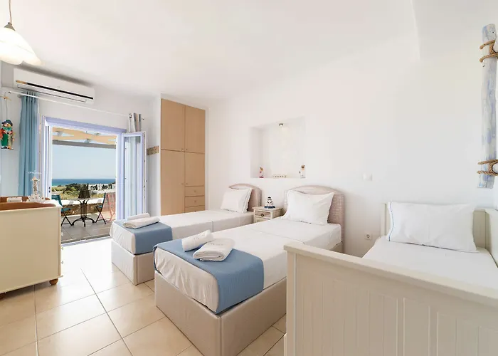 Crystal I * Chrisi Akti (Paros)